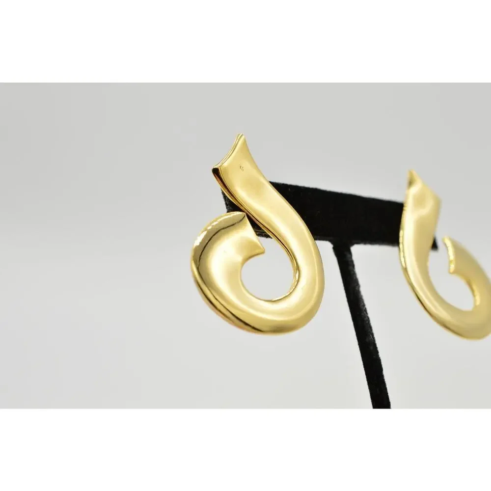 JJ Vintage Pierced Earrings Chunky Shiny Metal Gold Swirl 1988 Signed Bin4